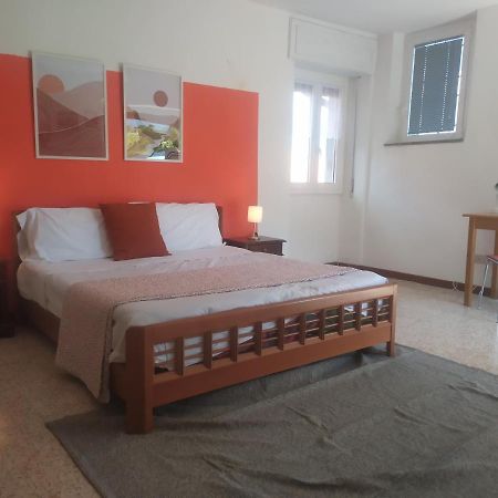 דירות Plesio Casa Del Fra' מראה חיצוני תמונה